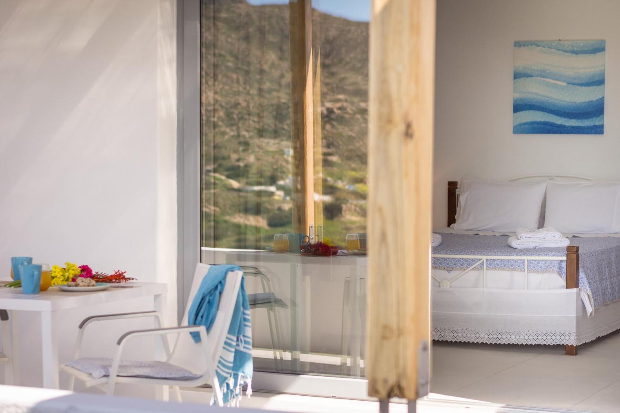 Sarantis Suites & Apartments Provatas Extérieur photo